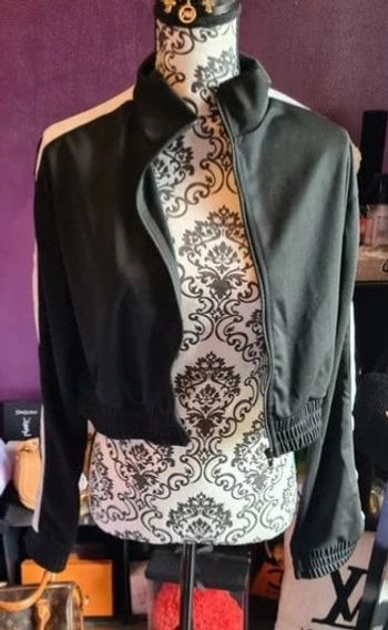 Veste sport courte
