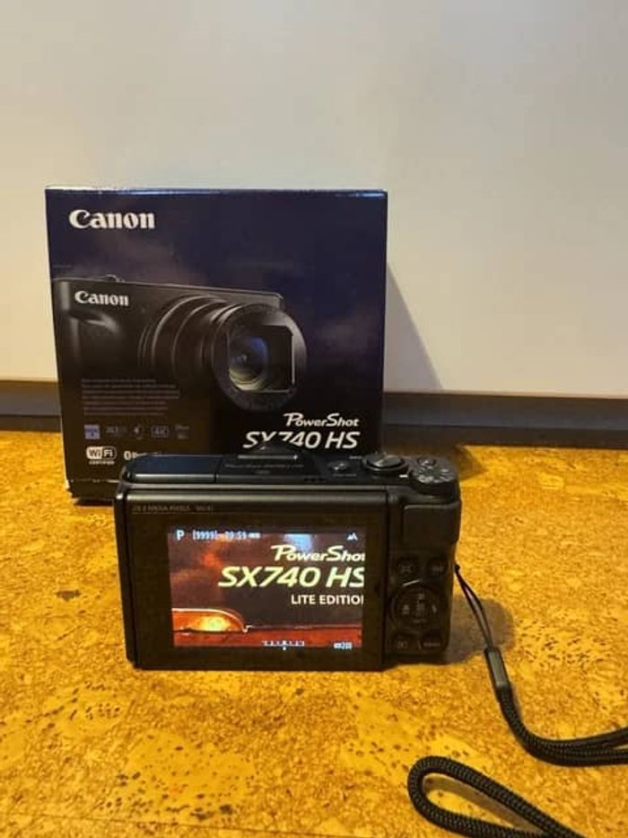 Canon PowerShot SX740 HS Lite Edition Noir - photo numéro 4