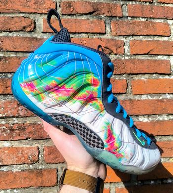 Baskets Nike vintage foamposite meteo pointure 42.5 neuves avec boite