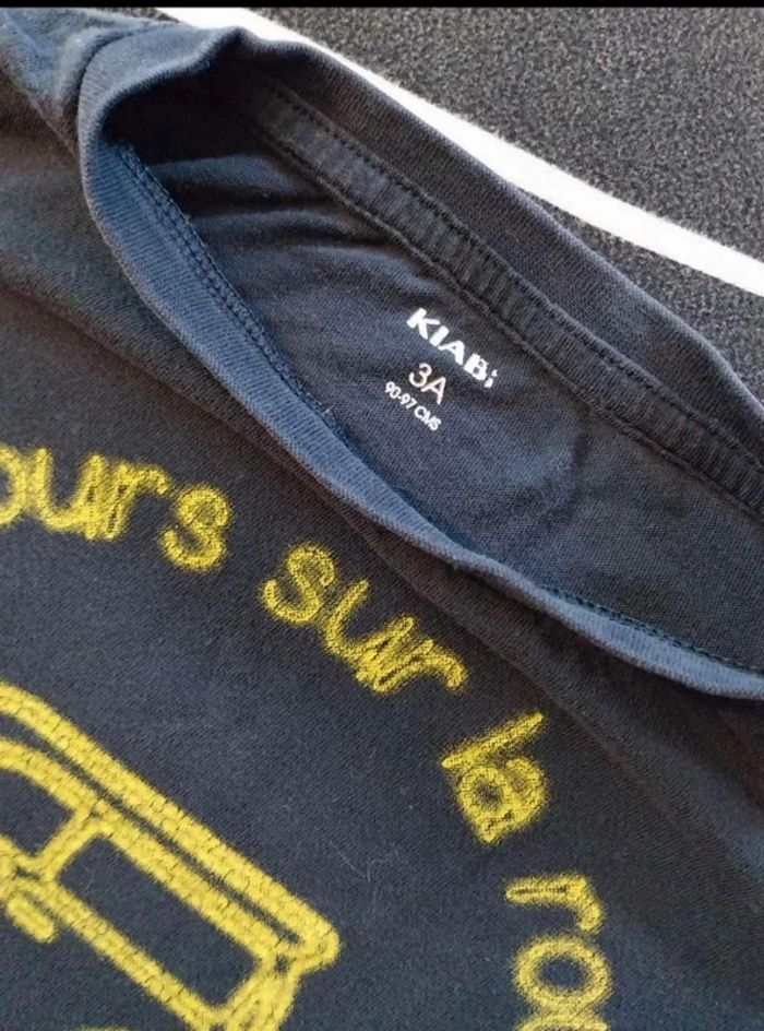 Tee shirt taille 3 - photo numéro 3