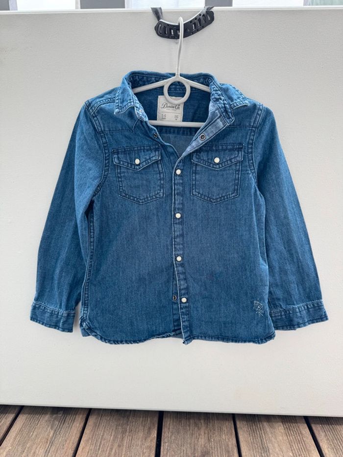 Chemise en jeans bouton pression