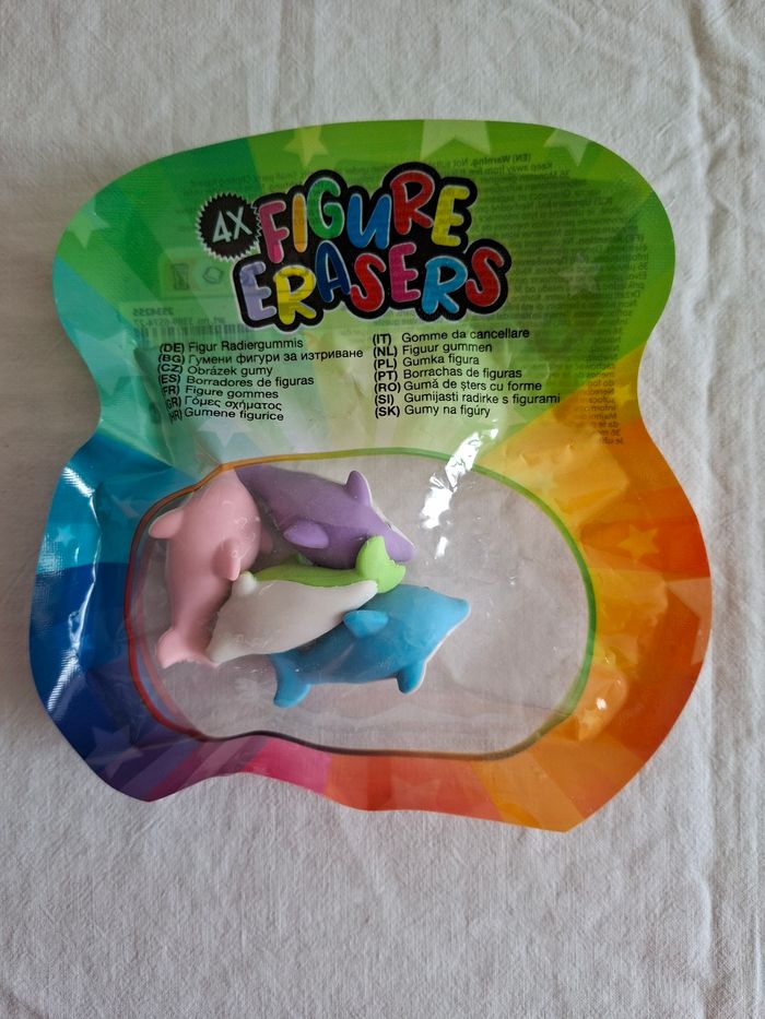 gommes figurines dauphîs