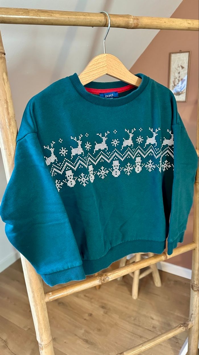 💜 Pull vert motif hivernal Noël OKAÏDI taille 5 ans 💜 - photo numéro 4