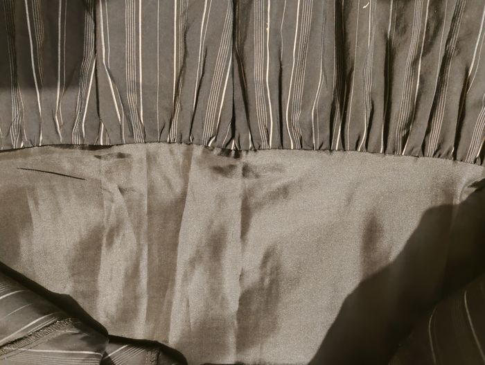 Jupe noir rayures grises - photo numéro 3