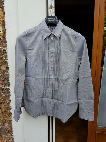 Jolie chemise rayée gris taupe-blanc ERFO - T. 38