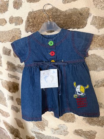 Jolie robe en jean pour fille 6 mois Amour de Dauphin  Neuf avec étiquette 