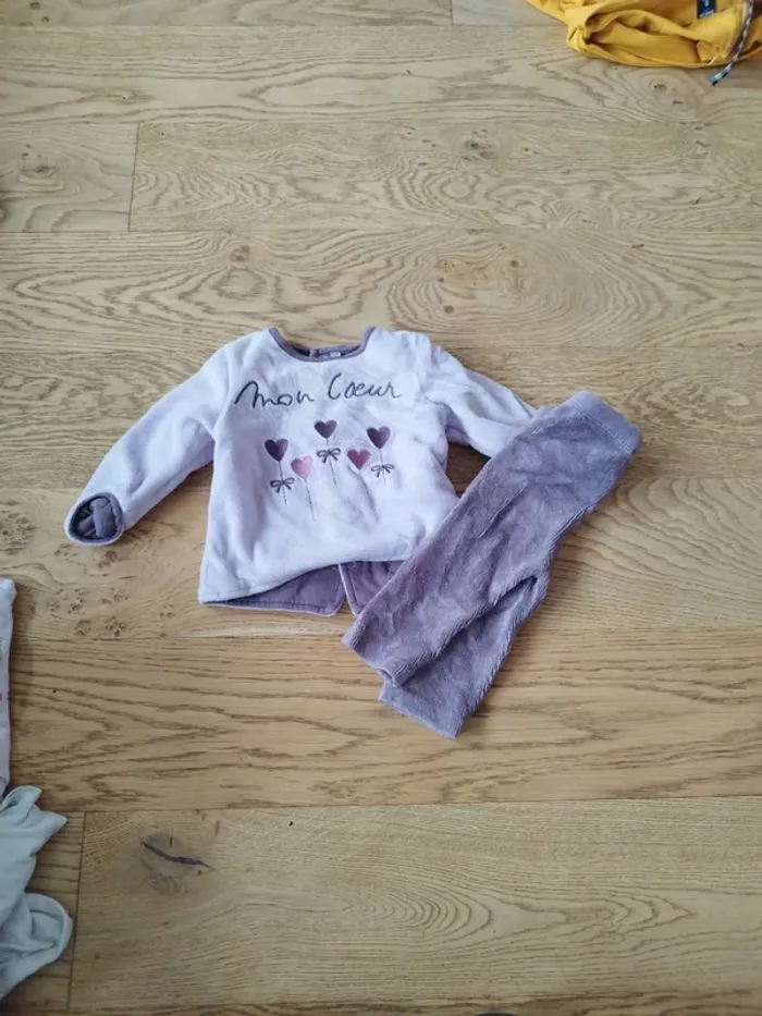 Lots pyjamas velours - photo numéro 6
