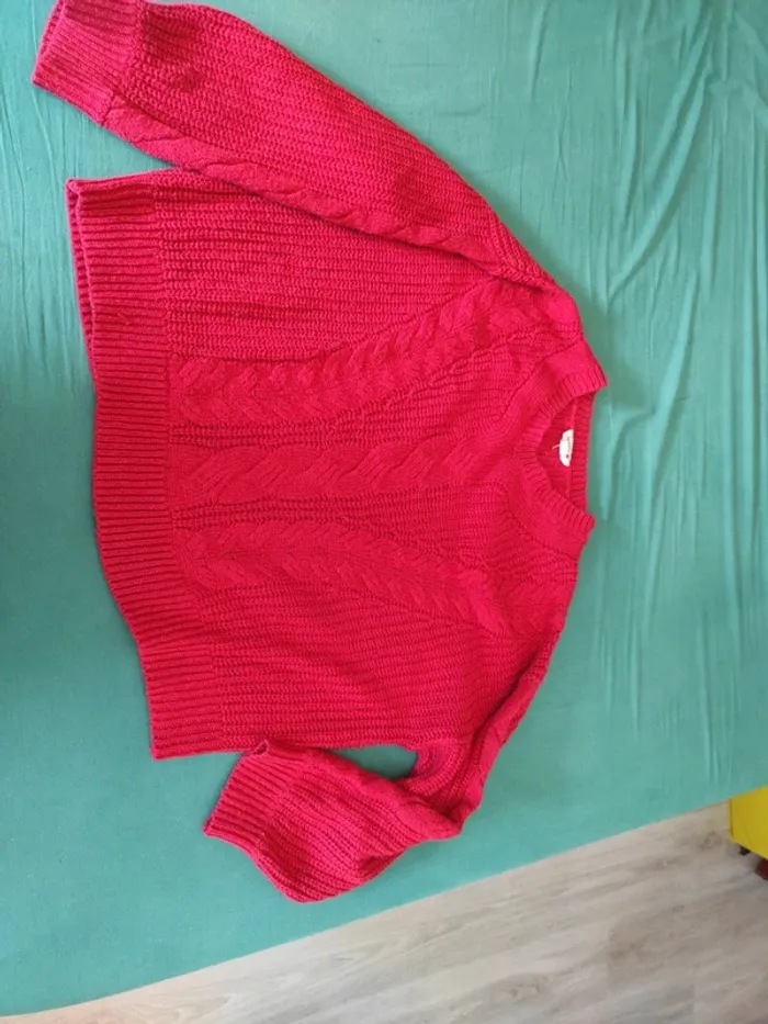 Pull rouge - photo numéro 2