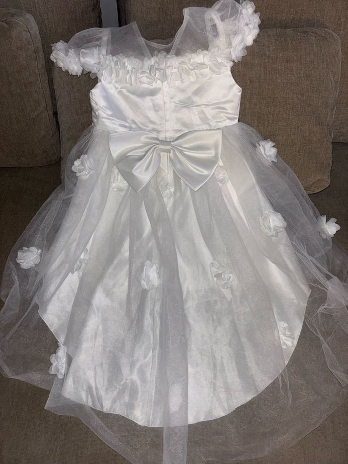 Superbe robe pour fille idéal baptême mariage taille 2/3 ans - photo numéro 4