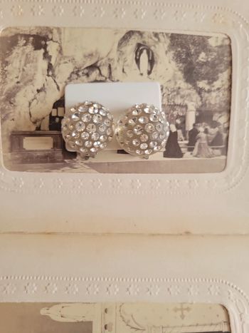 Clips vintage boules à facettes.