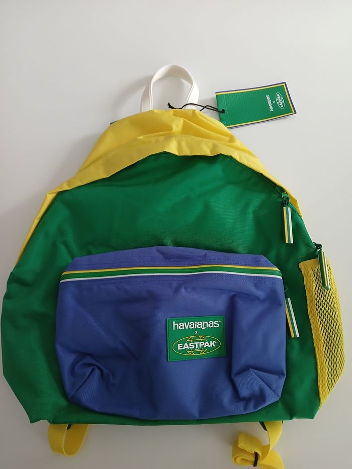 eastpak havaianas