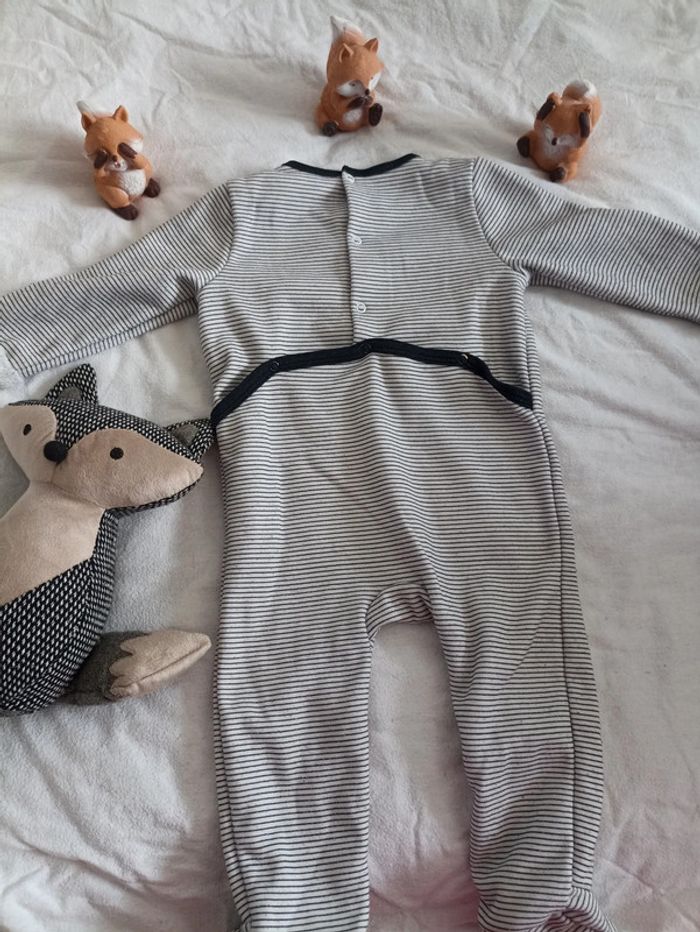 Pyjama 1 pièce 12 mois - photo numéro 5