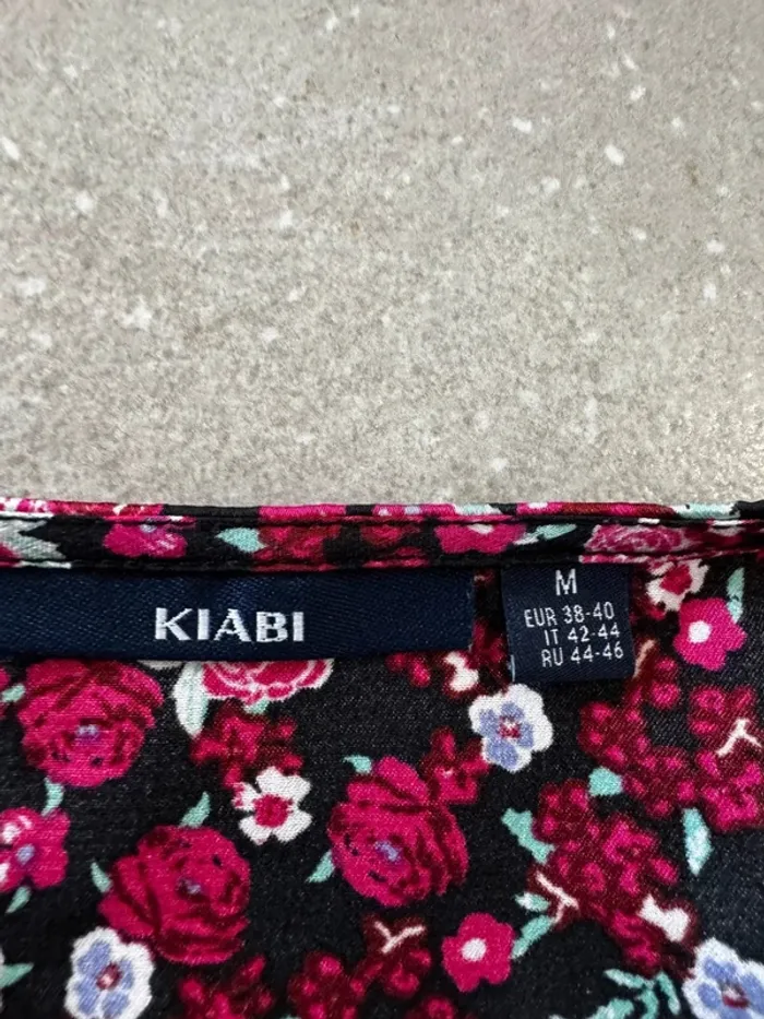 Haut multicolore Kiabi taille M, très bon état - photo numéro 2