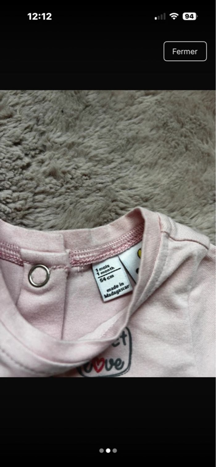 Pull bébé rose 1 mois – ouverture dos complète, motif adorable 💗 - photo numéro 2