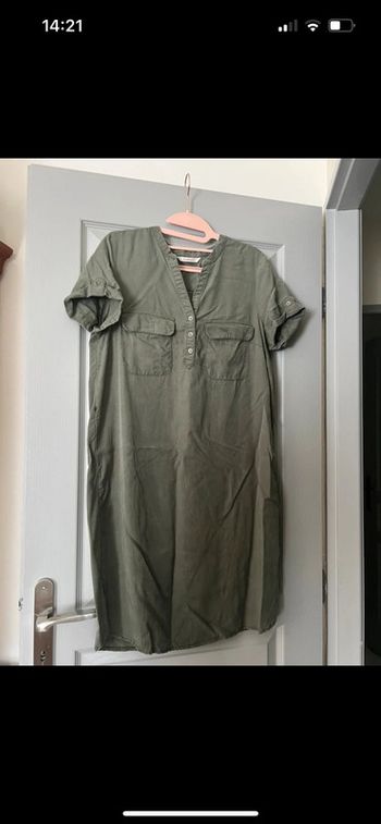 Robe manches courtes