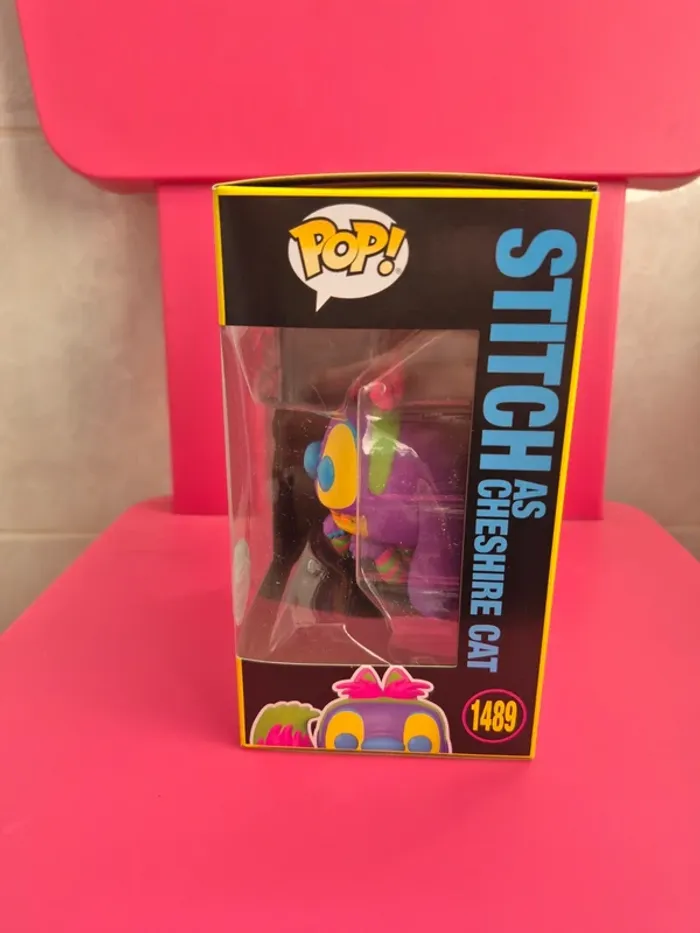 Funko pop Disney cheshire Blacklight n°1489 - photo numéro 2