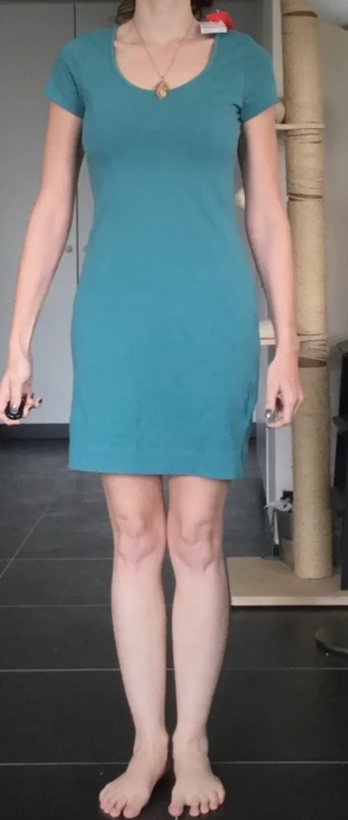 Robe turquoise à manches courtes H&M en coton taille 38 / M neuve avec étiquette. - photo numéro 12