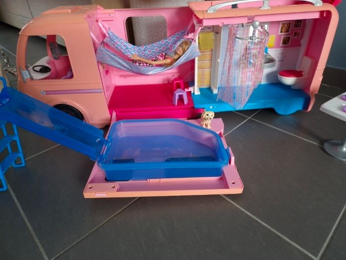 Camping car Barbie - photo numéro 3