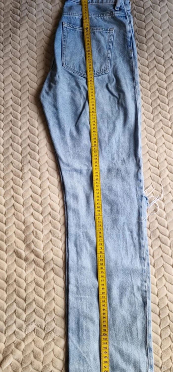 Jean droit 90's H&M genou troué bleu clair à boutonnière taille 38 - photo numéro 9