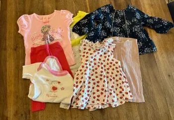 Lot de vêtements en 74 cm.