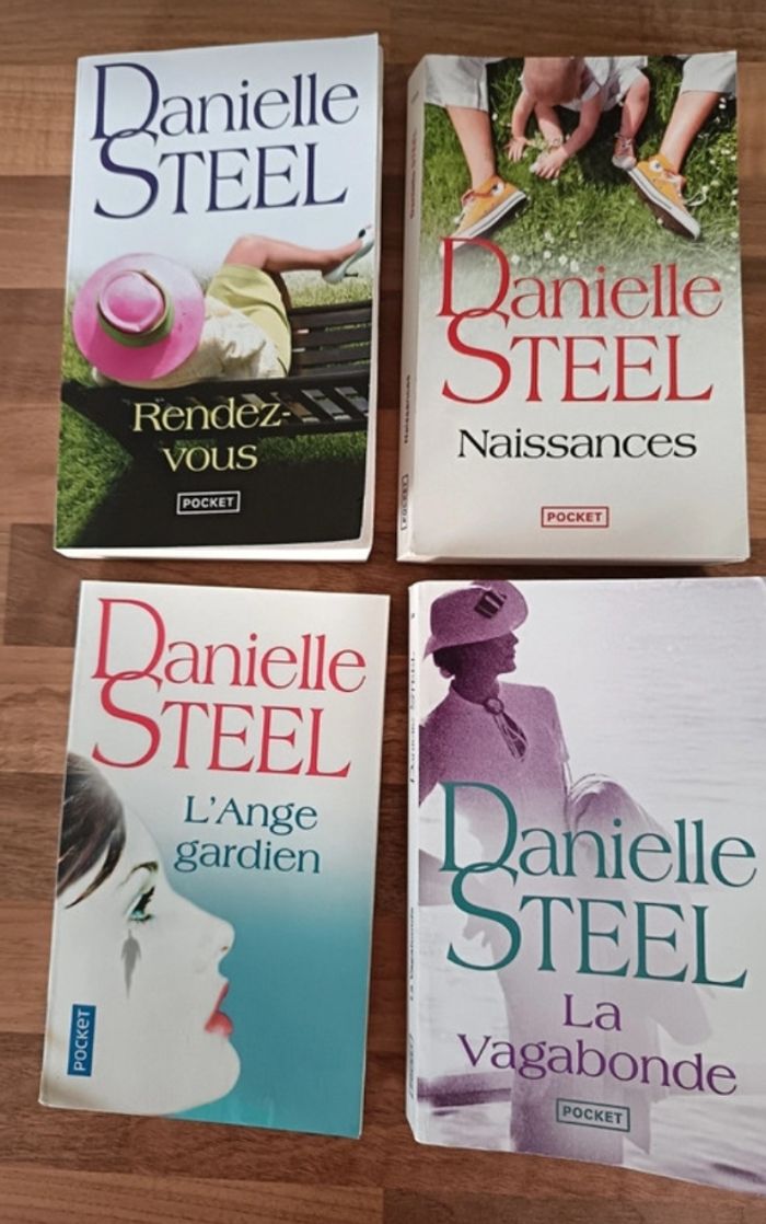 Lot 4 livres Danielle Steel