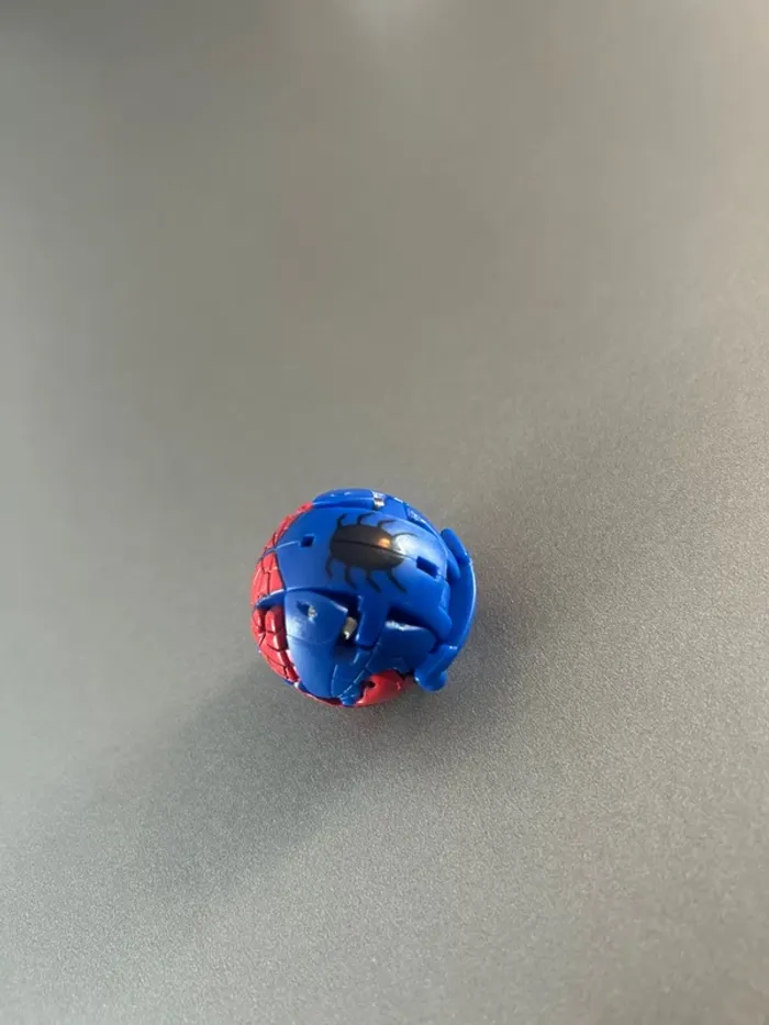 Bakugan rare Marvel Spiderman - photo numéro 6