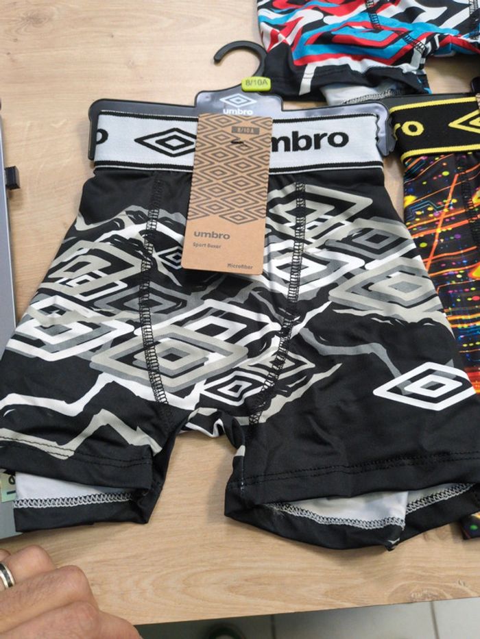 Lot de 5 boxers umbro taille 8/10 ans - photo numéro 2