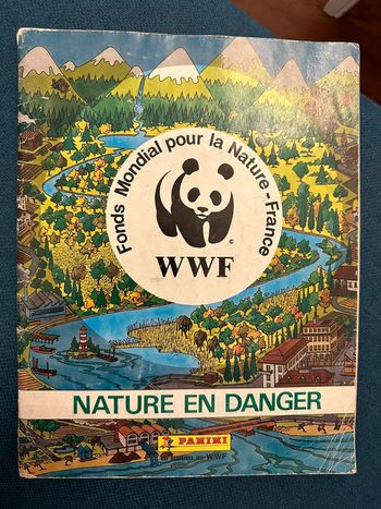 Album Panini complet WWF Nature en danger fonds mondial pour la nature stickers autocollants livre
