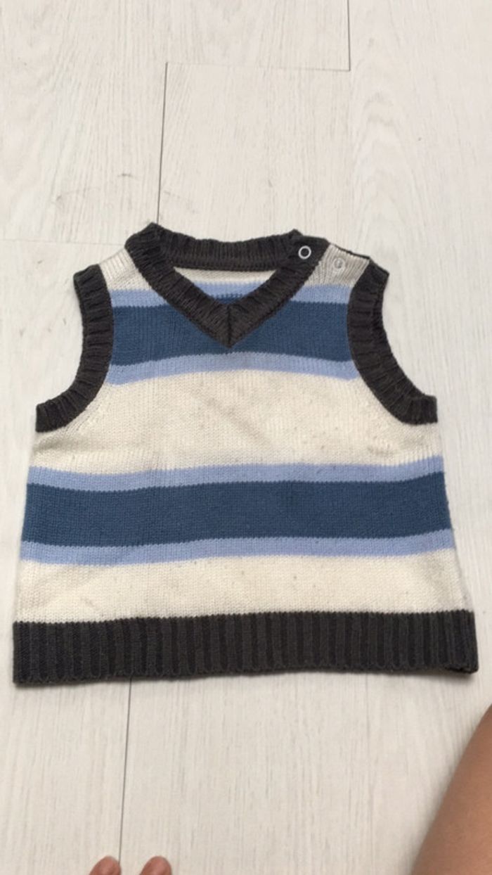 Pull sans manche 9 mois