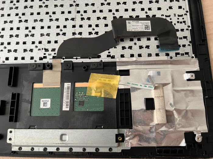 Clavier rouge complet – ASUS R540LJ (d’origine) - photo numéro 2