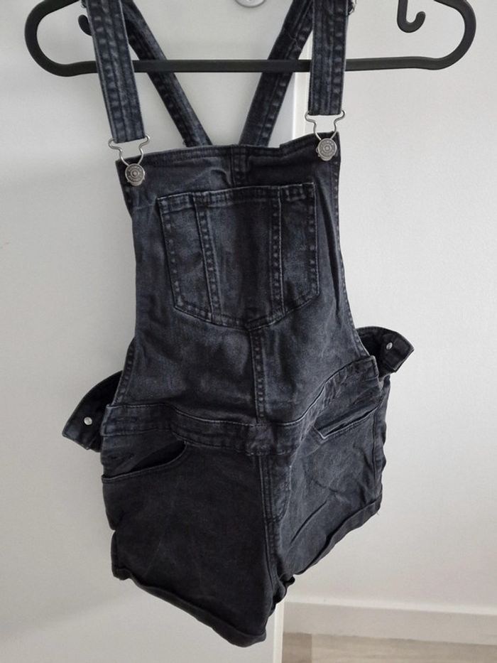 Short femme noir