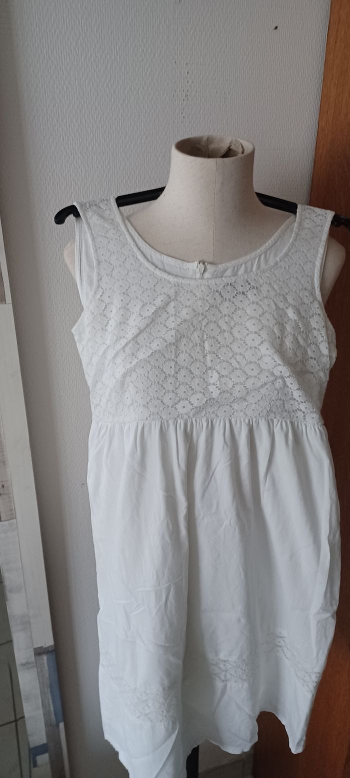 Très jolie robe femme T 36 - photo numéro 2