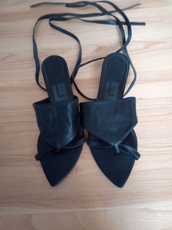 Sandales plates cuir