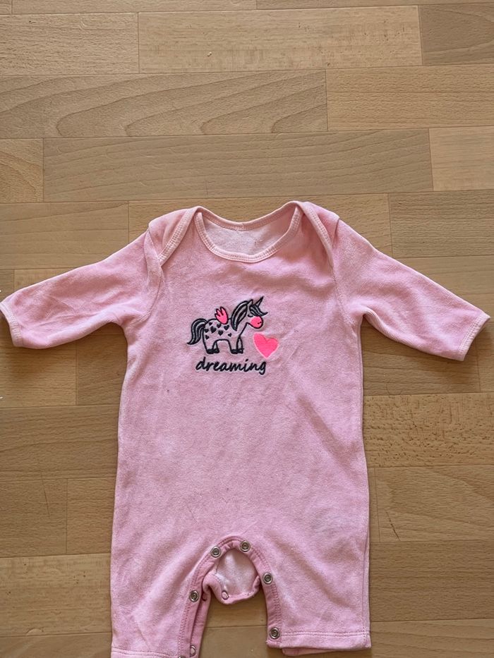 Lot de 20 vêtements bébé fille naissance à 3 mois 6 - photo numéro 1