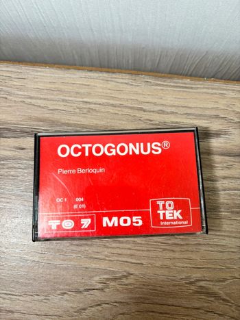Jeux video vintage rétro ancien ordinateur Thomson mo5 , octogonus