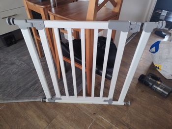 Barrière de sécurité enfant par pression