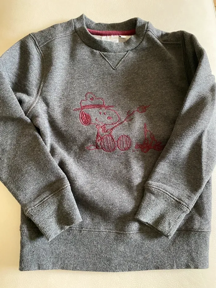 Sweat peanuts Snoopy Cyrillus 4 ans