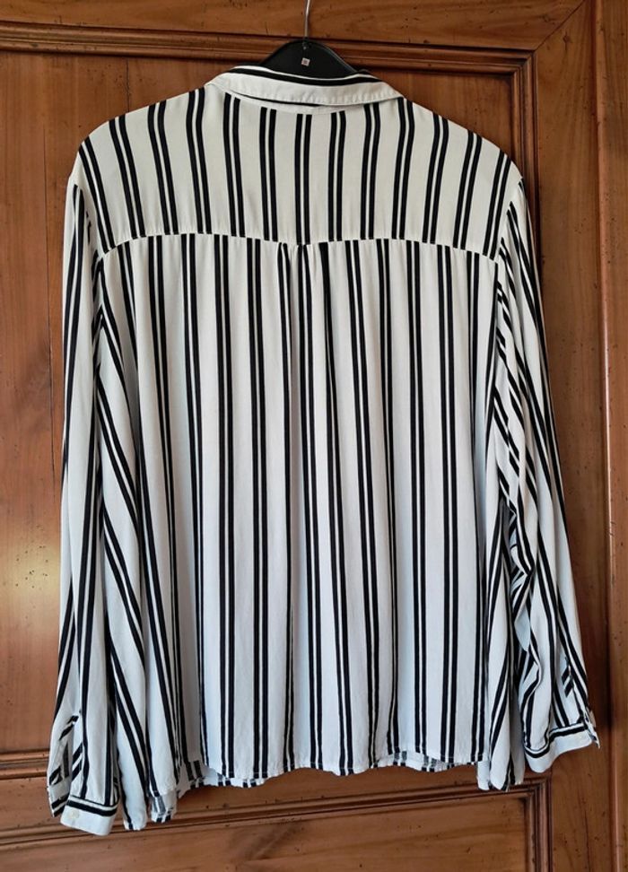 Chemise NEUVE pour femme taille 54 / 56 - photo numéro 2