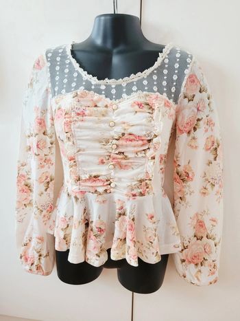 Haut Top tee shirt Liz Lisa motifs fleurs rose beige blanc dentelle taille XS 34 coquette