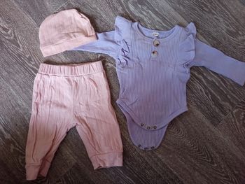 Pantalon bonnet et body shein 3 mois 62 cm