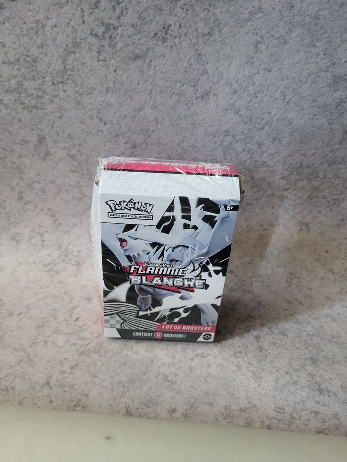 Pokémon Bundle Flamme Blanche 🔥 - photo numéro 2