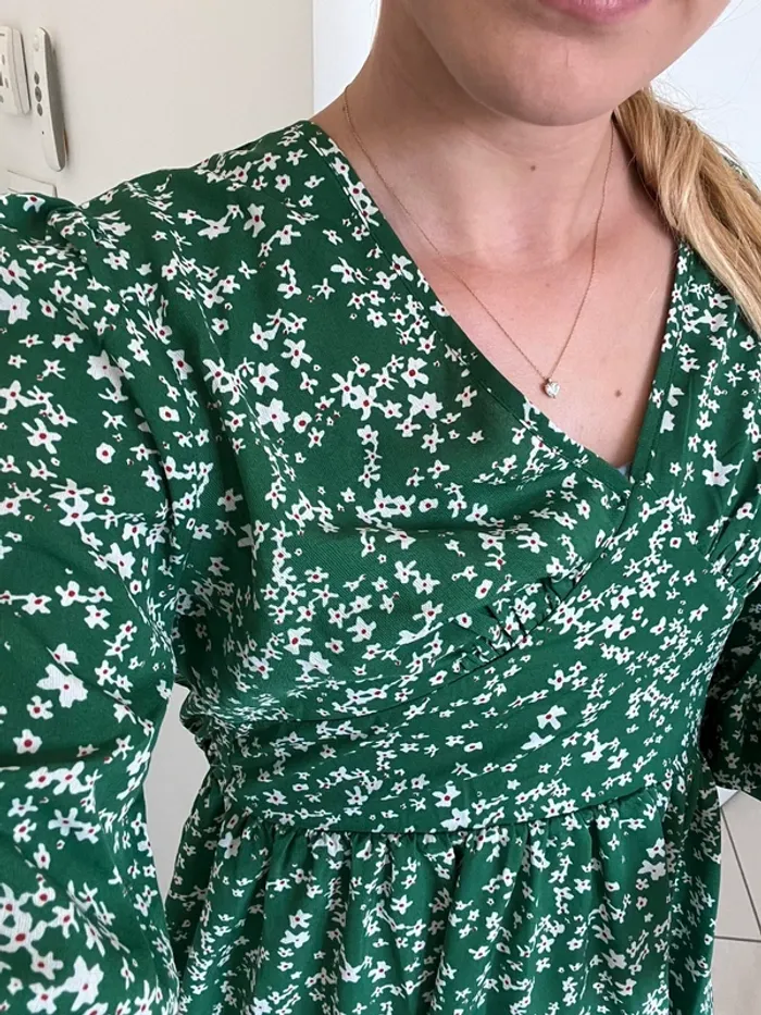 Rose verte a fleurs - photo numéro 2