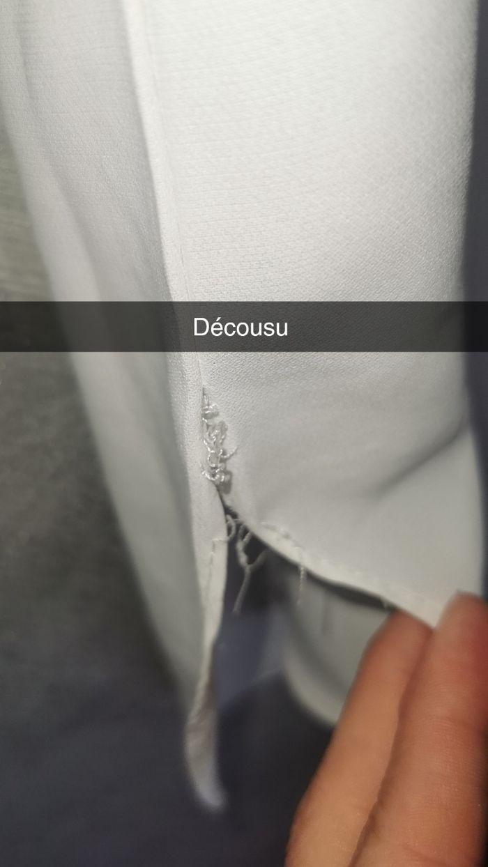 Blouse blanche taille S - photo numéro 2