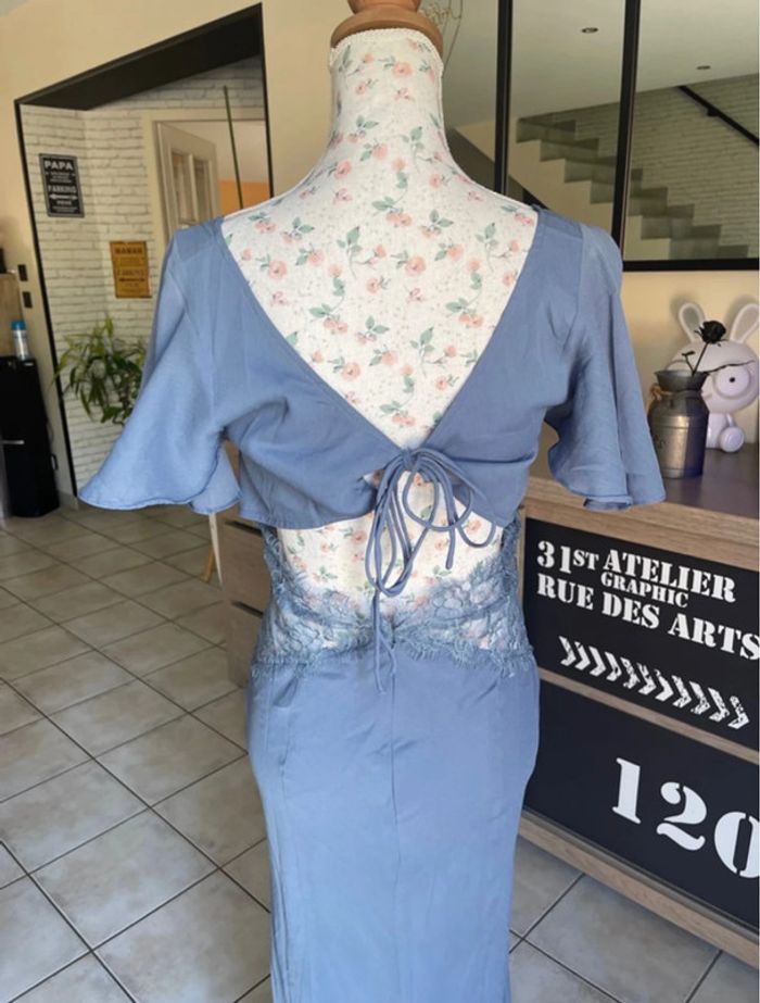 Robe très longue - photo numéro 3