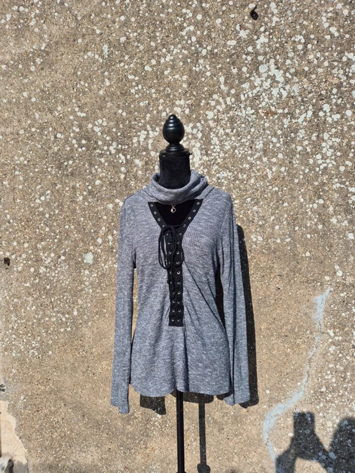 Pull gris T.38