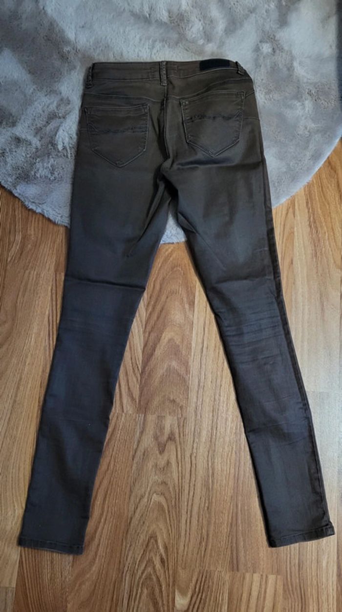 Pantalon chocolat - photo numéro 3