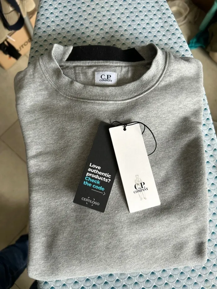 C.p. Company sweat gris - photo numéro 12
