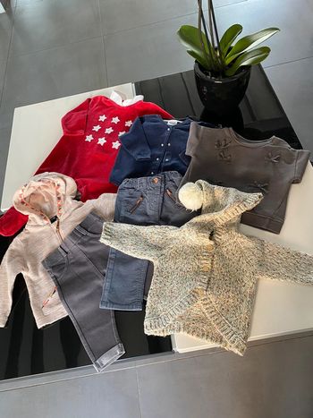 Lot de 7 vêtements fille 6/9 mois