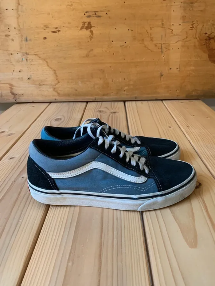 Vans bleu