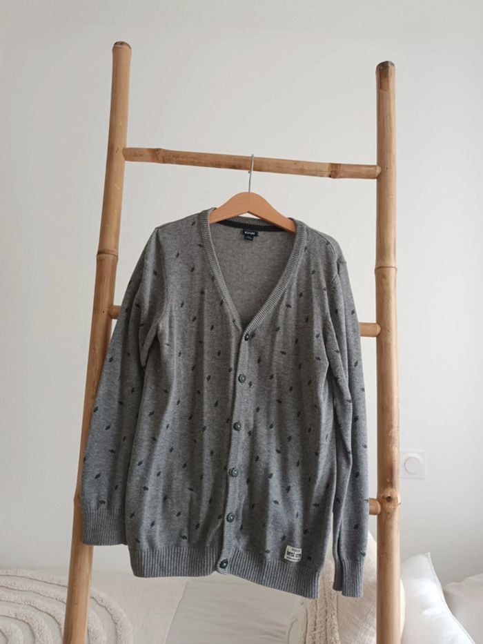 Gilet cardigan gris 10 ans